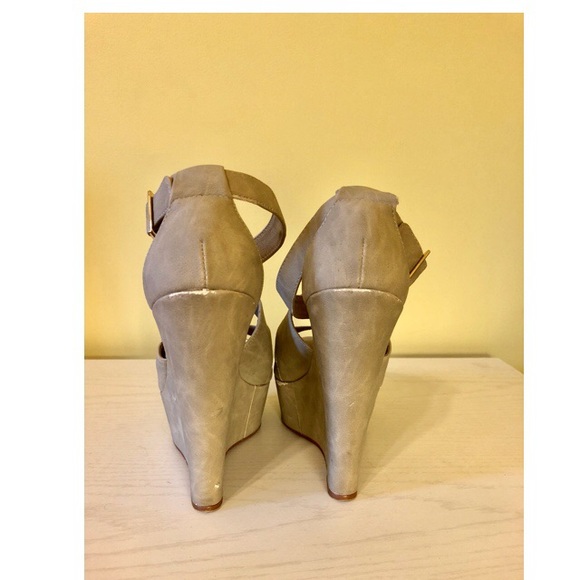 Steve Madden Xternal Wedge Sandal - Picture 5 of 8